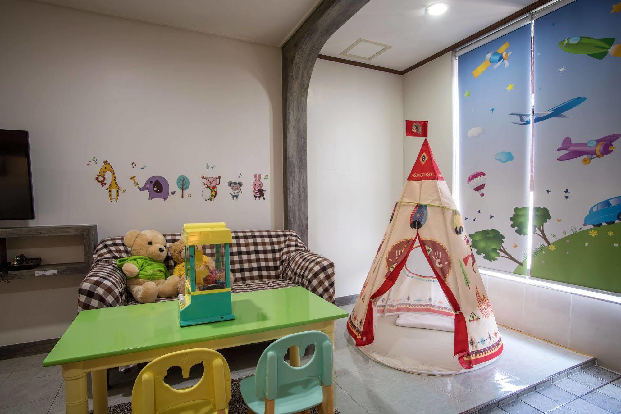 Famille Spa Resort Seogwipo Luaran gambar