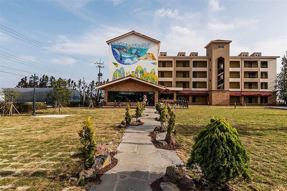 Famille Spa Resort Seogwipo Luaran gambar